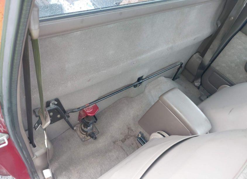 Photo 8 of 2000 Toyota Tacoma (VIN 4TANL42N0YZ670230)
