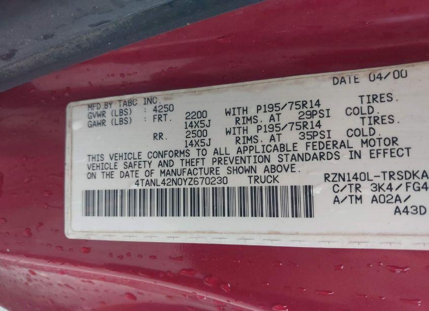 Photo 9 of 2000 Toyota Tacoma (VIN 4TANL42N0YZ670230)