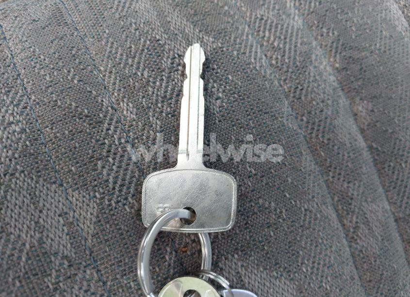 Photo 11 of 2000 Toyota Tacoma (VIN 4TANL42N1YZ660242)