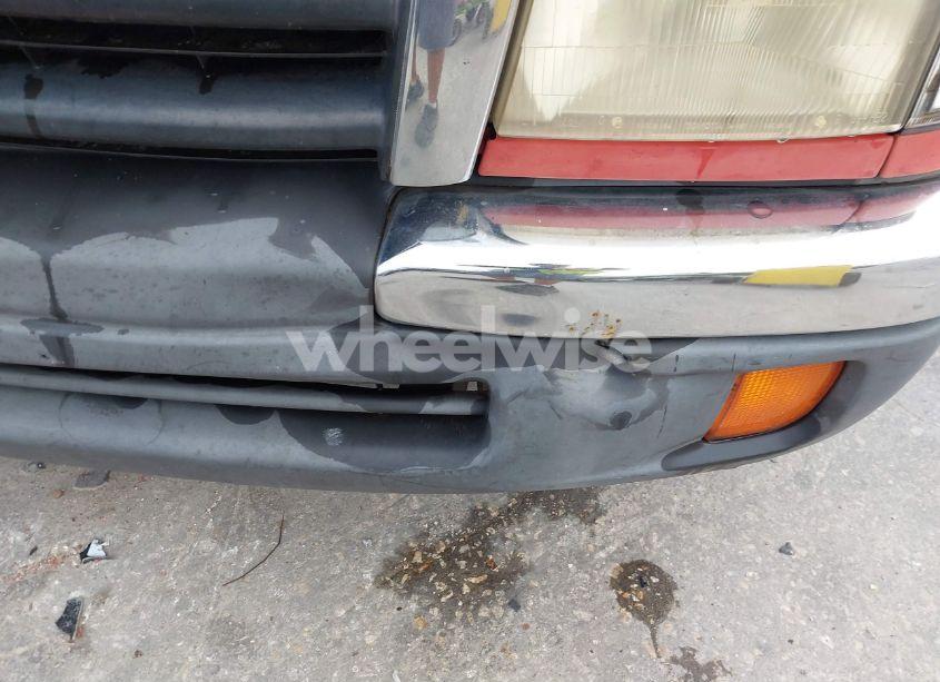 Photo 6 of 2000 Toyota Tacoma (VIN 4TANL42N1YZ660242)