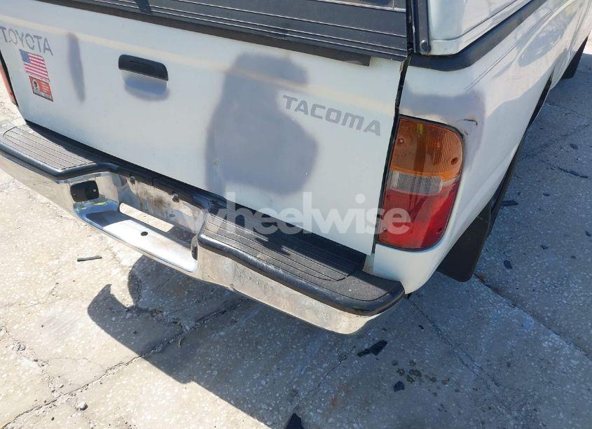 Photo 12 of 1998 Toyota Tacoma (VIN 4TANL42N2WZ022014)