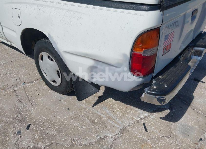 Photo 6 of 1998 Toyota Tacoma (VIN 4TANL42N2WZ022014)