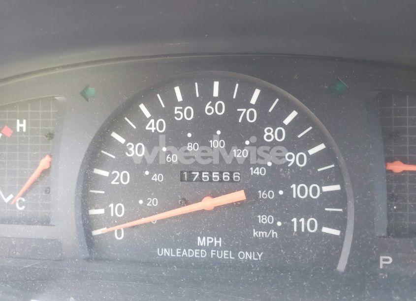 Photo 7 of 1998 Toyota Tacoma (VIN 4TANL42N2WZ022014)