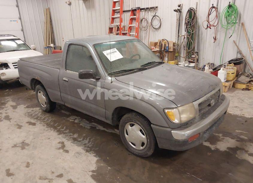 1998 Toyota Tacoma (VIN 4TANL42N3WZ133137) main photo
