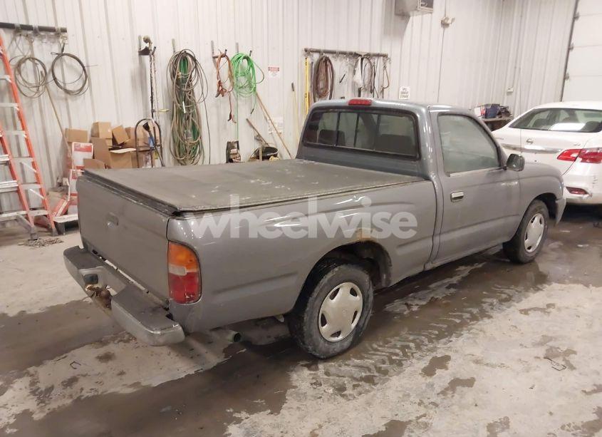 Photo 4 of 1998 Toyota Tacoma (VIN 4TANL42N3WZ133137)