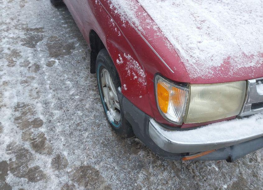 Photo 15 of 1998 Toyota Tacoma (VIN 4TANL42N4WZ093957)