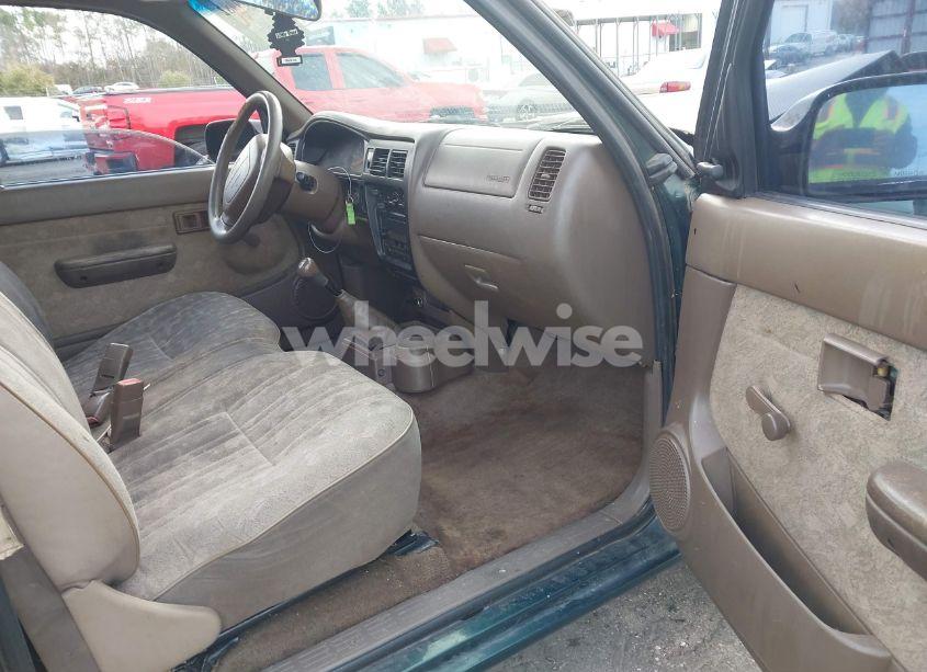Photo 5 of 2000 Toyota Tacoma (VIN 4TANL42N4YZ628353)