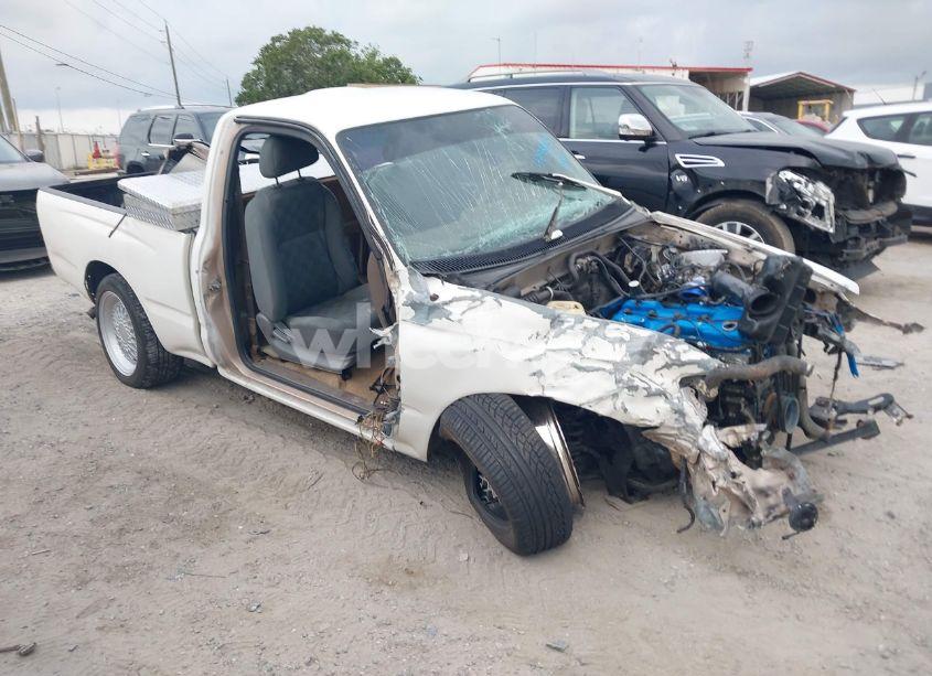 1997 Toyota Tacoma (VIN 4TANL42N6VZ303845) main photo