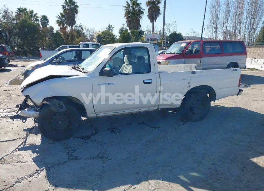 Photo 2 of 1999 Toyota Tacoma (VIN 4TANL42N6XZ516779)