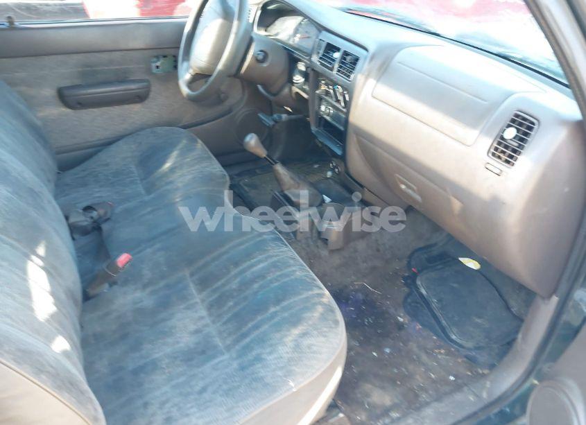 Photo 5 of 1999 Toyota Tacoma (VIN 4TANL42N8XZ561237)