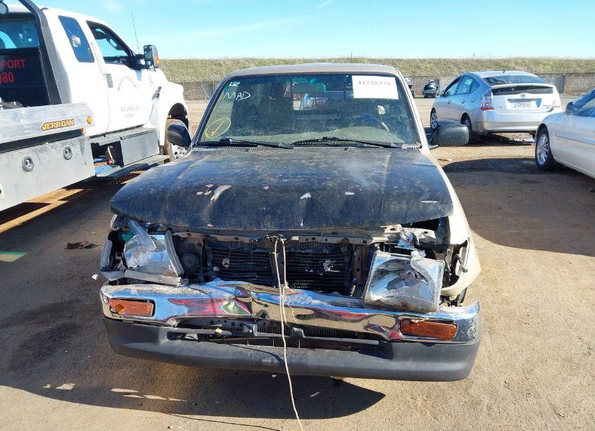 Photo 6 of 1998 Toyota Tacoma (VIN 4TANL42N9WZ048917)