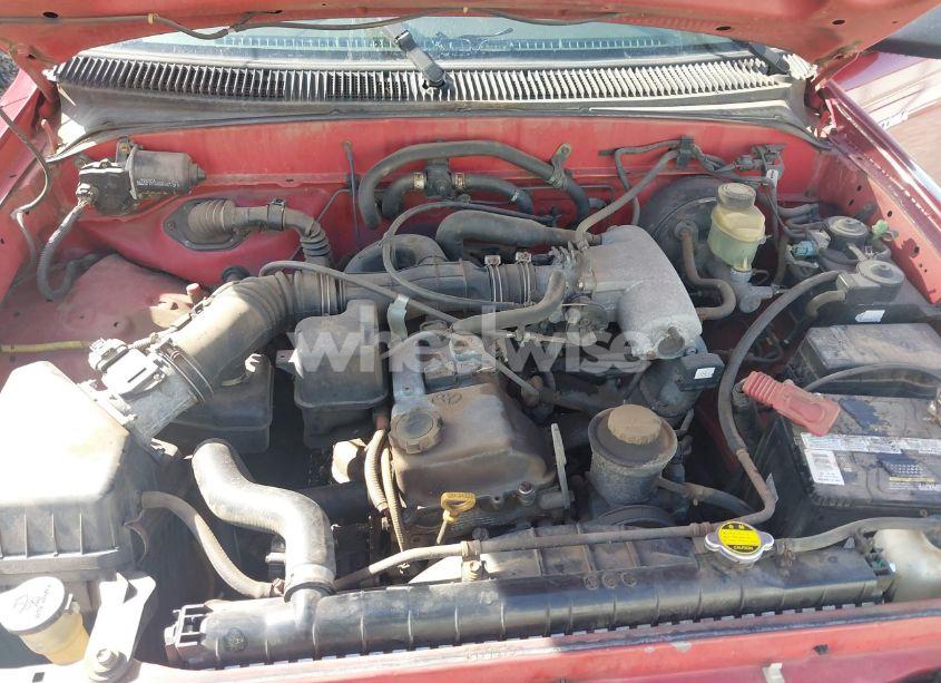 Photo 10 of 2000 Toyota Tacoma (VIN 4TANL42N9YZ653801)