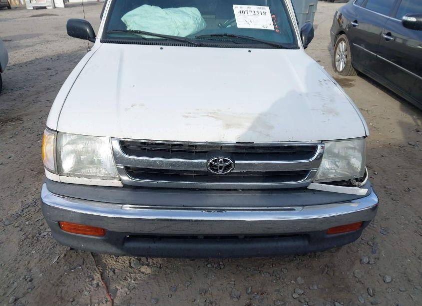 Photo 12 of 1999 Toyota Tacoma (VIN 4TANL42NXXZ403689)