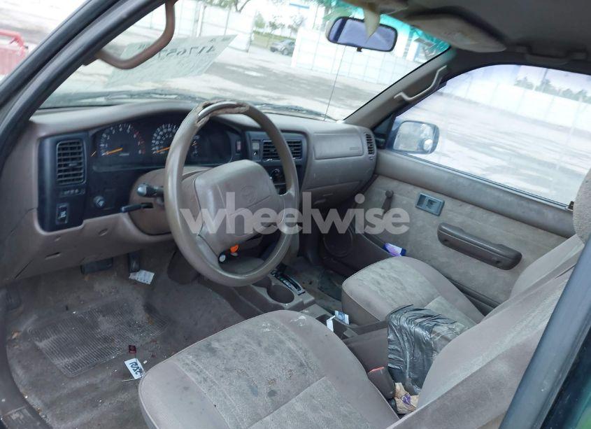 Photo 5 of 2000 Toyota Tacoma PRERUNNER (VIN 4TANM92N9YZ676098)