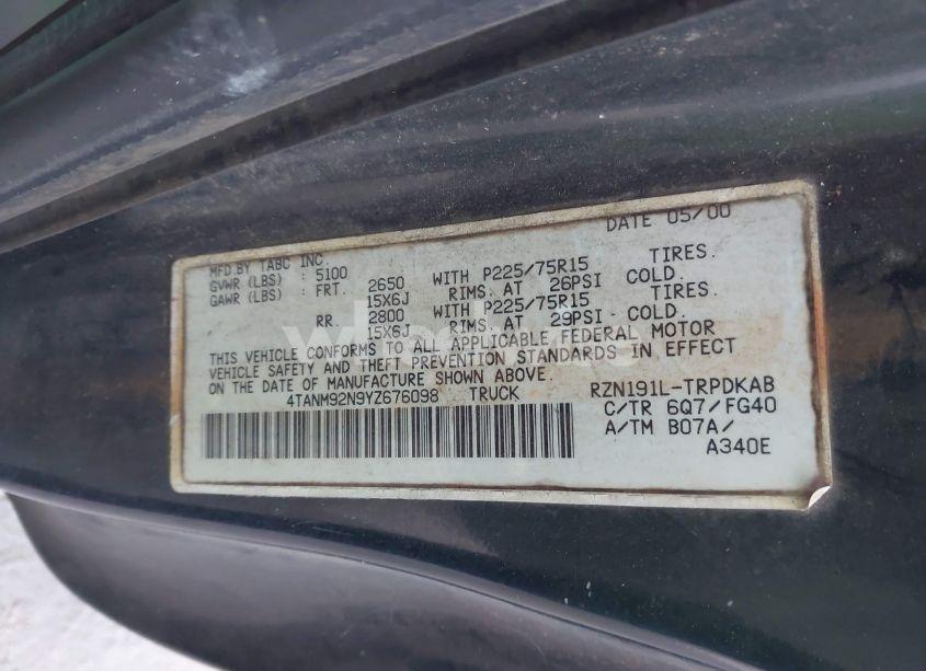 Photo 9 of 2000 Toyota Tacoma PRERUNNER (VIN 4TANM92N9YZ676098)