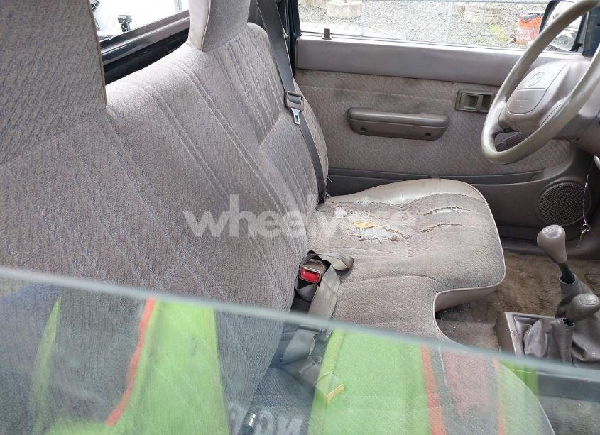 Photo 5 of 1996 Toyota Tacoma (VIN 4TAPM62N1TZ128029)