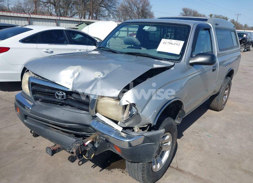 Photo 2 of 2000 Toyota Tacoma (VIN 4TAPM62N2YZ603159)