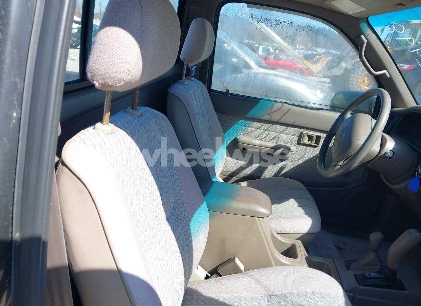 Photo 8 of 1996 Toyota Tacoma (VIN 4TAPM62N6TZ116863)