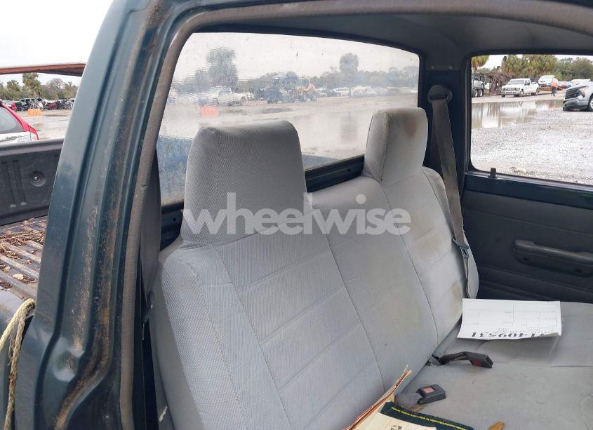 Photo 8 of 1994 Toyota Pickup 1/2 TON SHORT WHLBASE STB (VIN 4TARN81A1RZ288047)