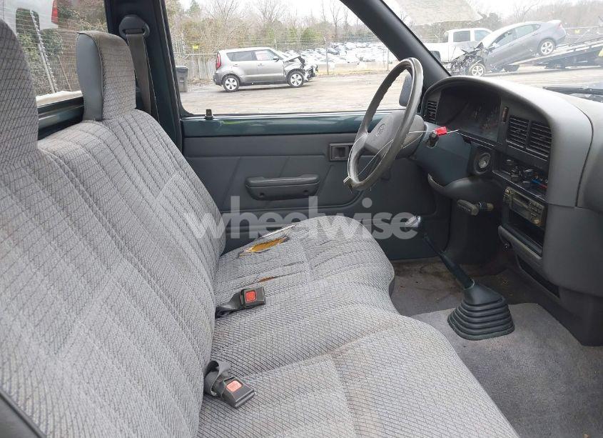 Photo 5 of 1992 Toyota Pickup 1/2 TON SHORT WHLBASE STB (VIN 4TARN81A2NZ042540)