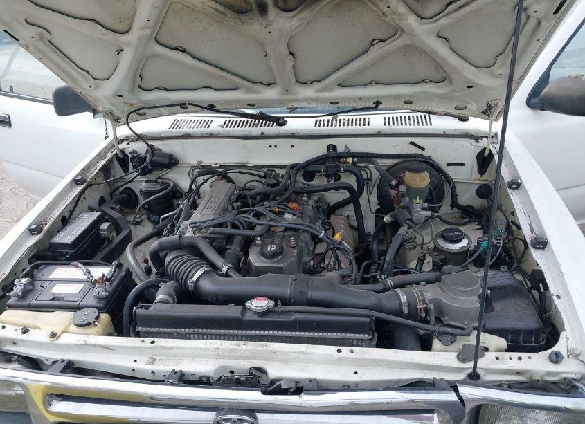 Photo 10 of 1993 Toyota Pickup 1/2 TON SHORT WHLBSE DX (VIN 4TARN81P2PZ132083)