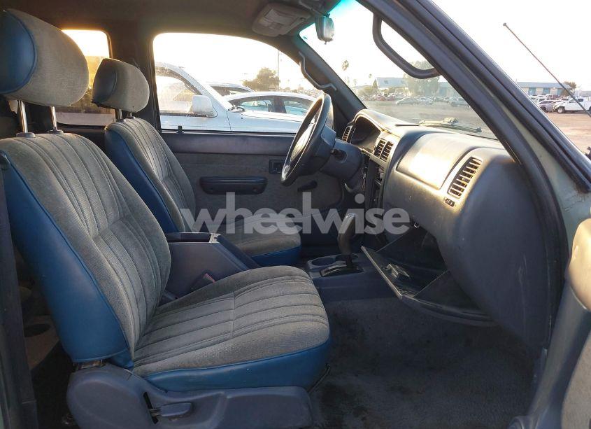 Photo 5 of 1998 Toyota Tacoma PRERUNNER (VIN 4TASM92N3WZ125097)
