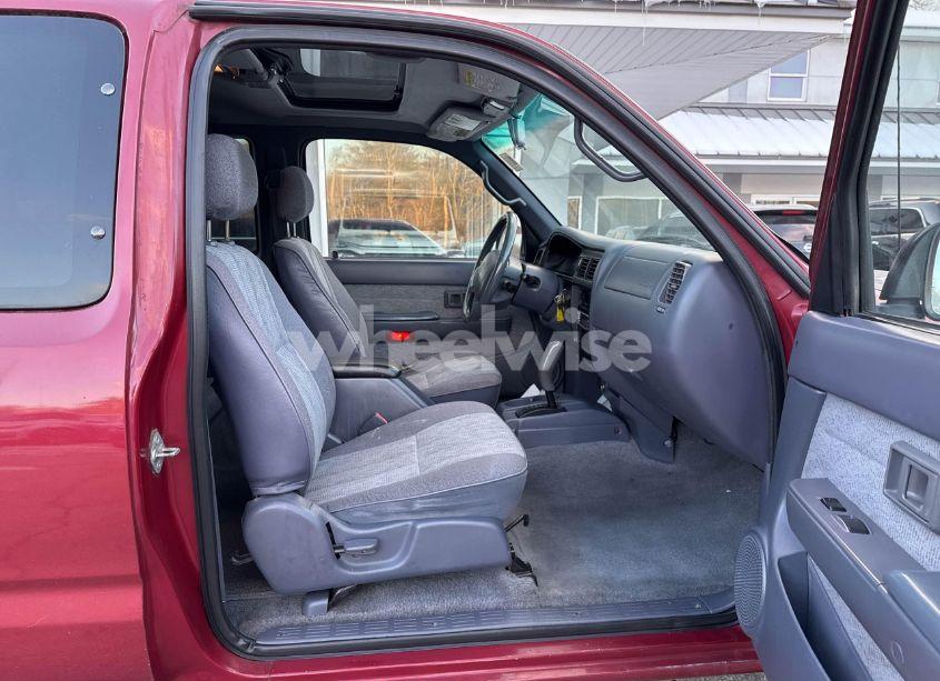 Photo 5 of 1999 Toyota Tacoma XTRACAB PRERUNNER (VIN 4TASM92N6XZ473476)