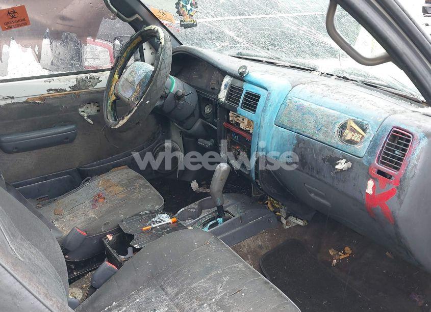 Photo 15 of 1999 Toyota Tacoma PRERUNNER (VIN 4TASM92N6XZ486308)