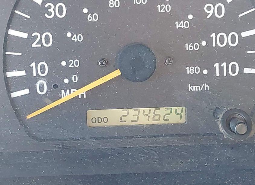 Photo 15 of 2000 Toyota Tacoma PRERUNNER (VIN 4TASM92N7YZ638601)