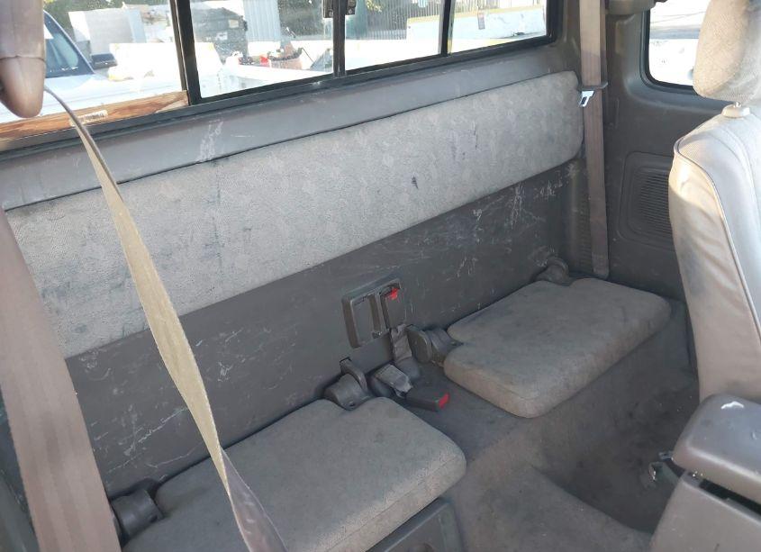 Photo 8 of 2000 Toyota Tacoma PRERUNNER V6 (VIN 4TASN92N5YZ645897)