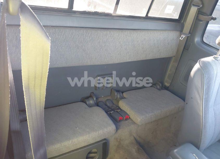 Photo 8 of 1999 Toyota Tacoma PRERUNNER V6 (VIN 4TASN92N6XZ519479)