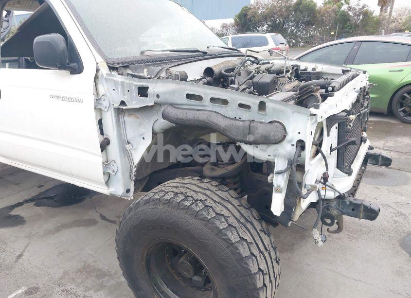 Photo 13 of 1999 Toyota Tacoma PRERUNNER V6 (VIN 4TASN92N8XZ557568)