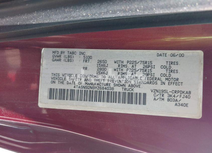 Photo 9 of 2000 Toyota Tacoma PRERUNNER V6 (VIN 4TASN92N9YZ684038)