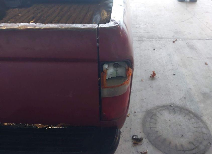 Photo 14 of 1995 Toyota Tacoma (VIN 4TAUN41B0SZ031818)