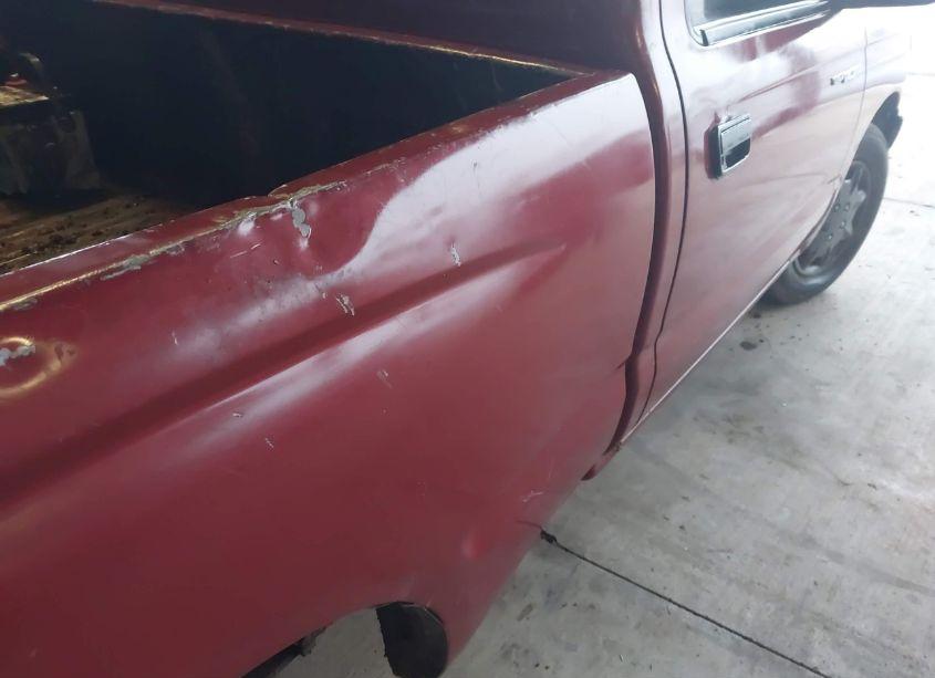 Photo 15 of 1995 Toyota Tacoma (VIN 4TAUN41B0SZ031818)