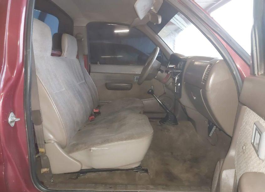 Photo 5 of 1995 Toyota Tacoma (VIN 4TAUN41B0SZ031818)