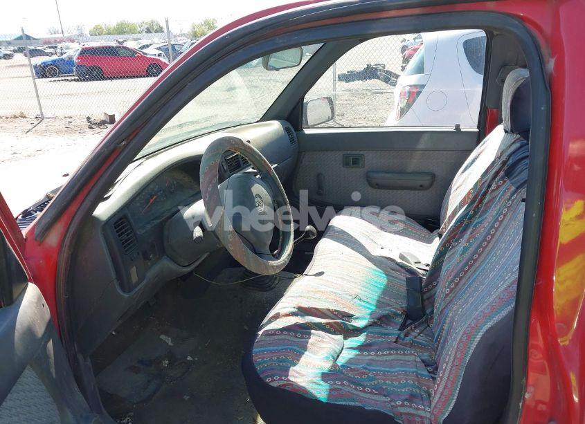 Photo 5 of 1995 Toyota Tacoma (VIN 4TAUN41B5SZ002721)