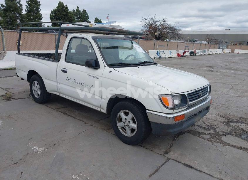 1995 Toyota Tacoma (VIN 4TAUN41B9SZ032384) main photo