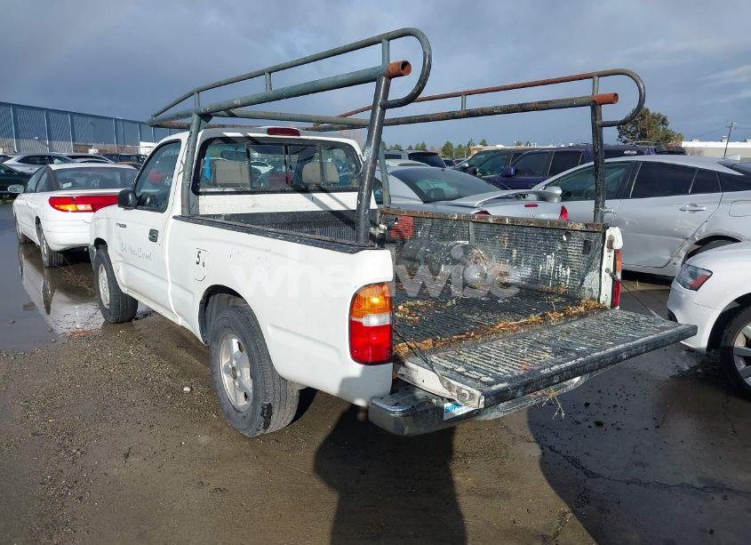 Photo 3 of 1995 Toyota Tacoma (VIN 4TAUN41B9SZO32384)