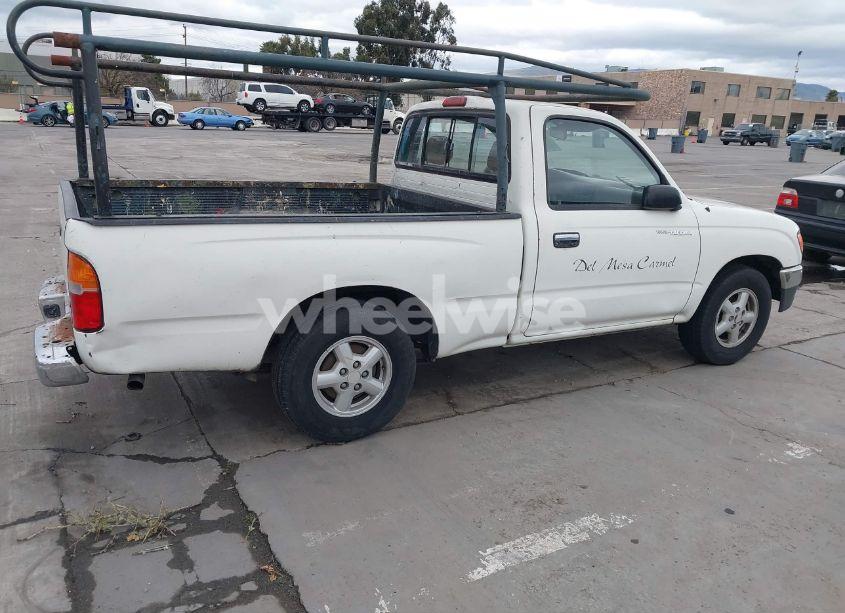 Photo 4 of 1995 Toyota Tacoma (VIN 4TAUN41B9SZO32384)