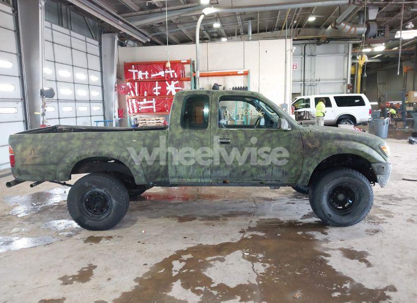 Photo 13 of 1995 Toyota Tacoma XTRACAB (VIN 4TAUN73C4SZ015905)