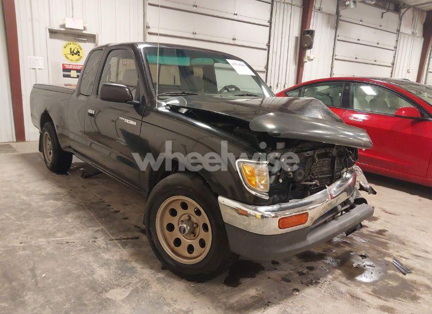 1996 Toyota Tacoma XTRACAB (VIN 4TAVL52N0TZ104972) main photo