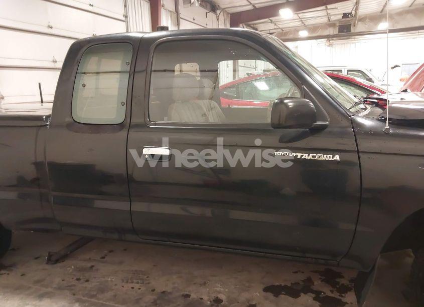 Photo 14 of 1996 Toyota Tacoma XTRACAB (VIN 4TAVL52N0TZ104972)