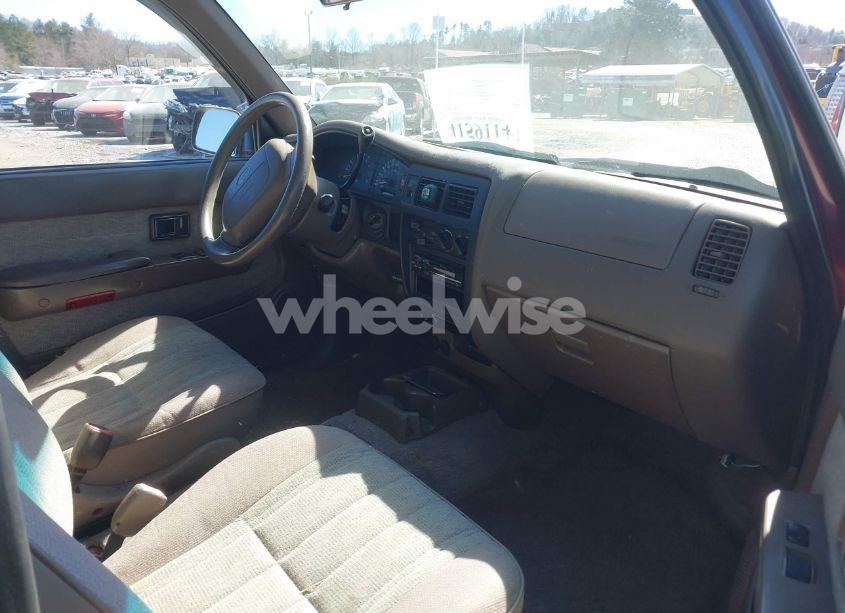 Photo 5 of 1998 Toyota Tacoma (VIN 4TAVL52N0WZ094089)