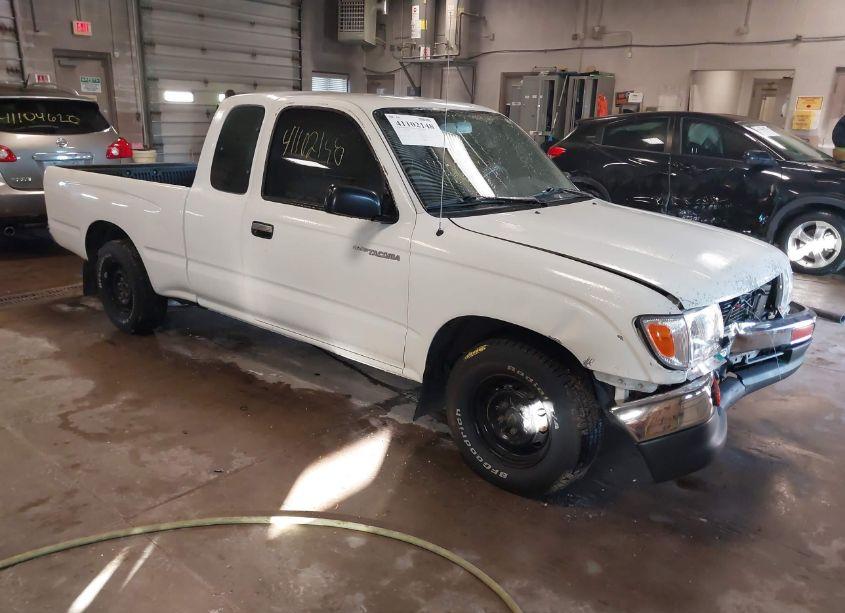 1997 Toyota Tacoma (VIN 4TAVL52N1VZ303533) main photo