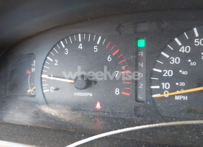 Photo 7 of 1998 Toyota Tacoma (VIN 4TAVL52N1WZ028022)