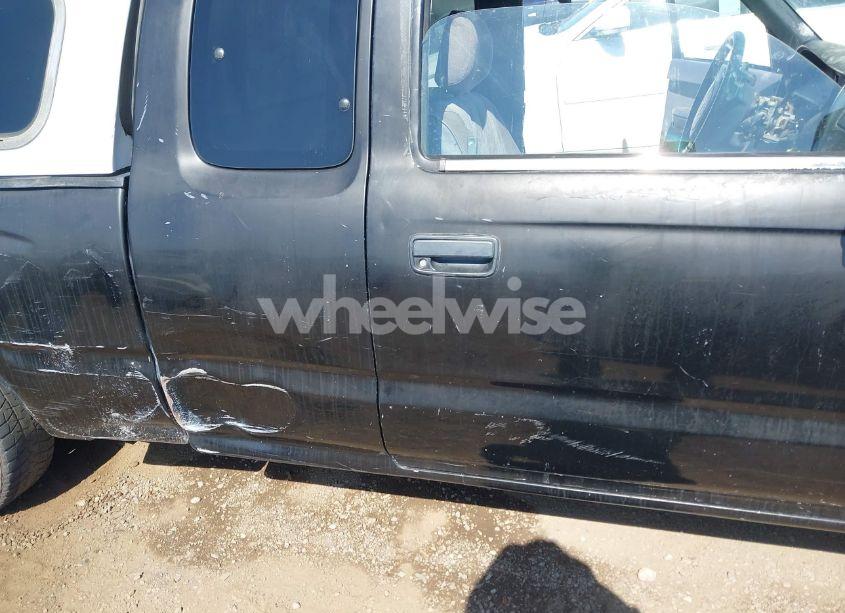 Photo 6 of 1999 Toyota Tacoma N/A (VIN 4TAVL52N1XZ451779)