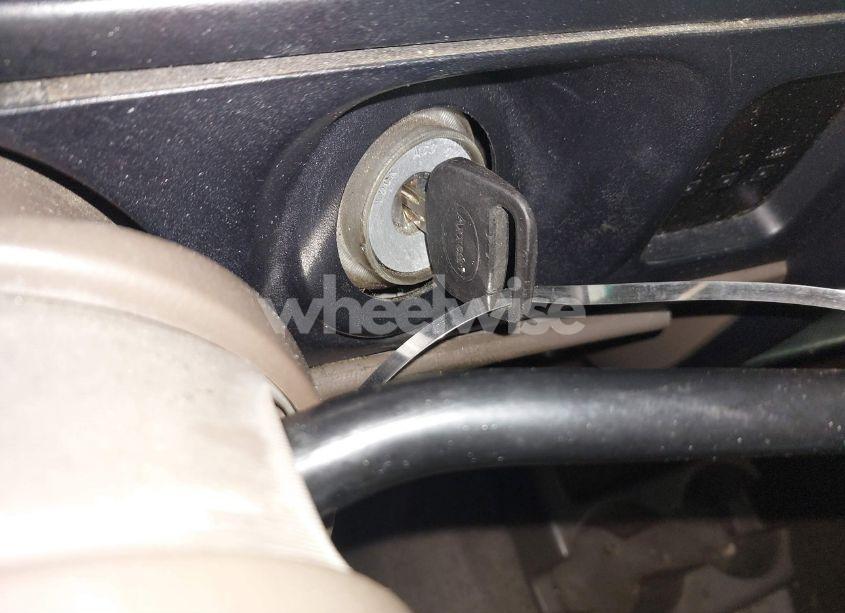 Photo 11 of 2000 Toyota Tacoma (VIN 4TAVL52N2YZ684135)