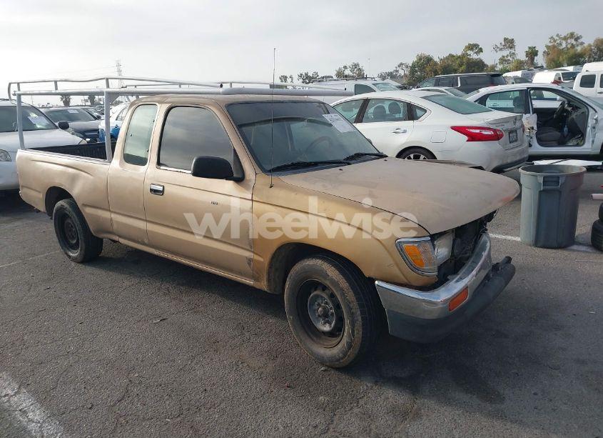 1996 Toyota Tacoma XTRACAB (VIN 4TAVL52N3TZ114086) main photo