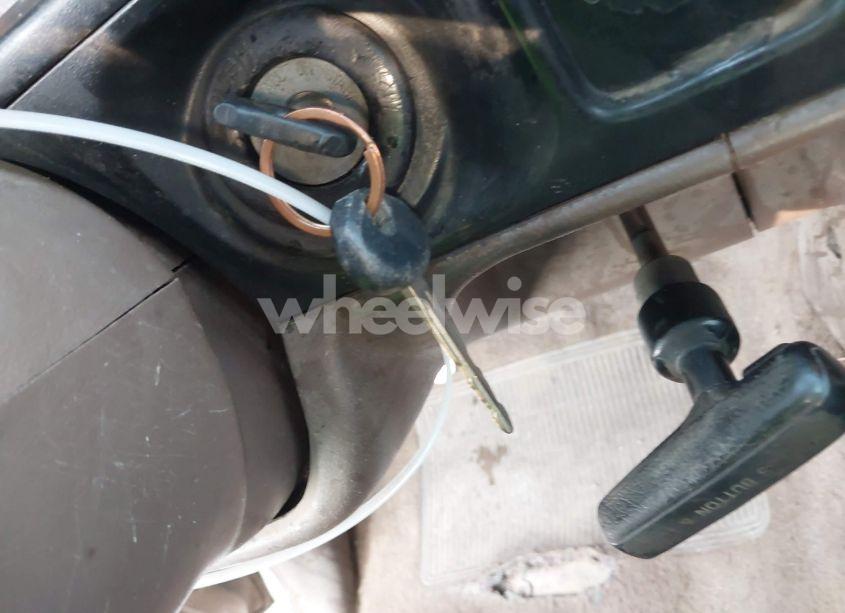 Photo 11 of 1996 Toyota Tacoma XTRACAB (VIN 4TAVL52N3TZ114086)